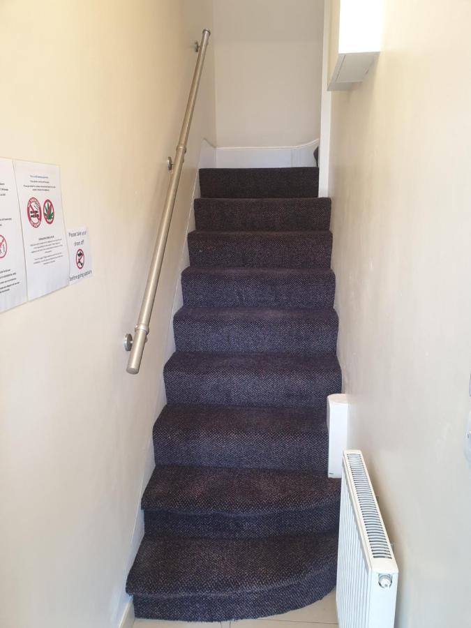 London Luxury Spacious 2 Bedroom Apartment 4 Mins From Ilford Stn. Free Parking 외부 사진